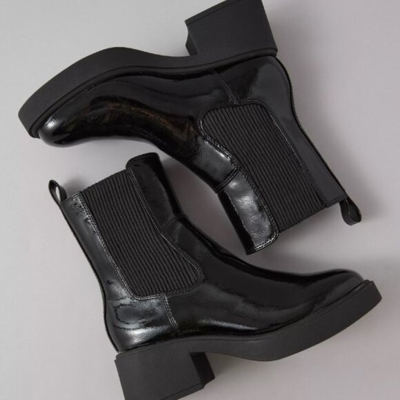 AE Vegan Leather Chelsea Boot - Picture 2 of 3